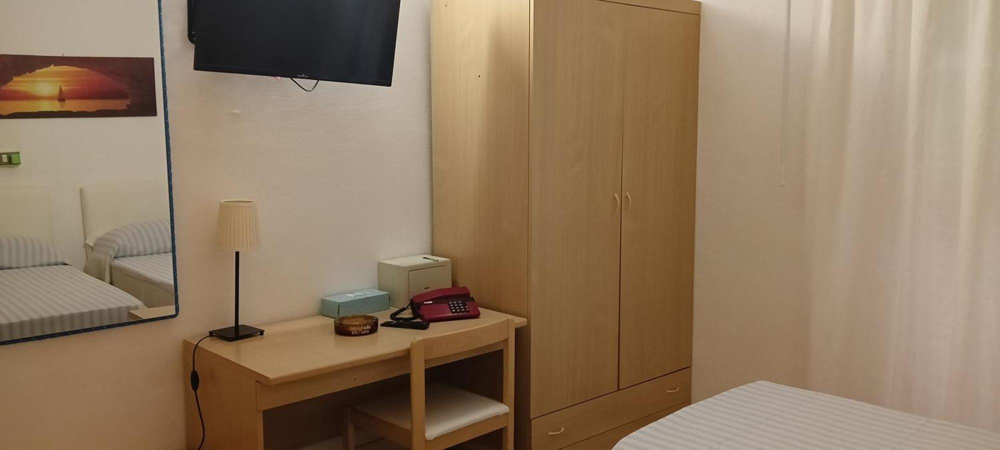 Piccolo Hotel Holiday Center フィナーレ・リーグレ エクステリア 写真