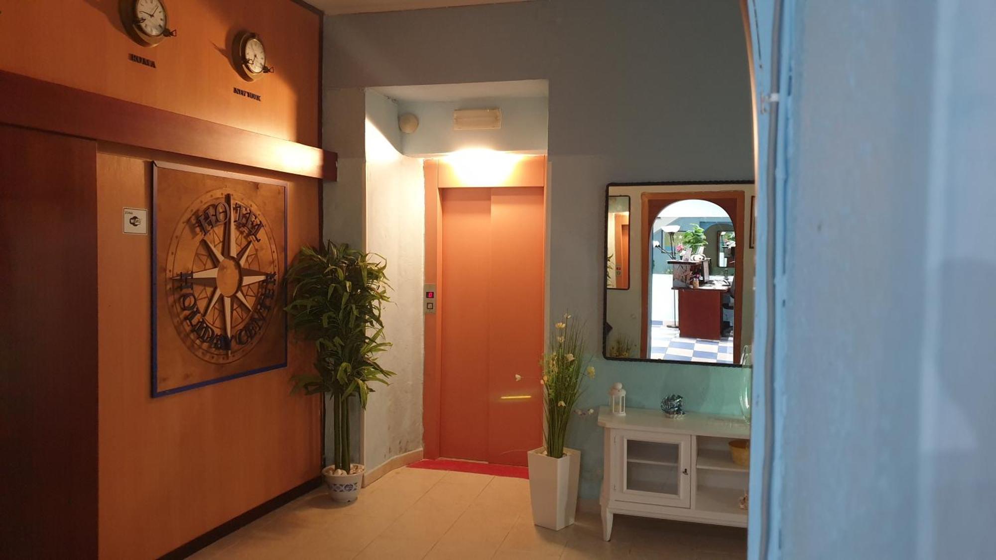 Piccolo Hotel Holiday Center フィナーレ・リーグレ エクステリア 写真